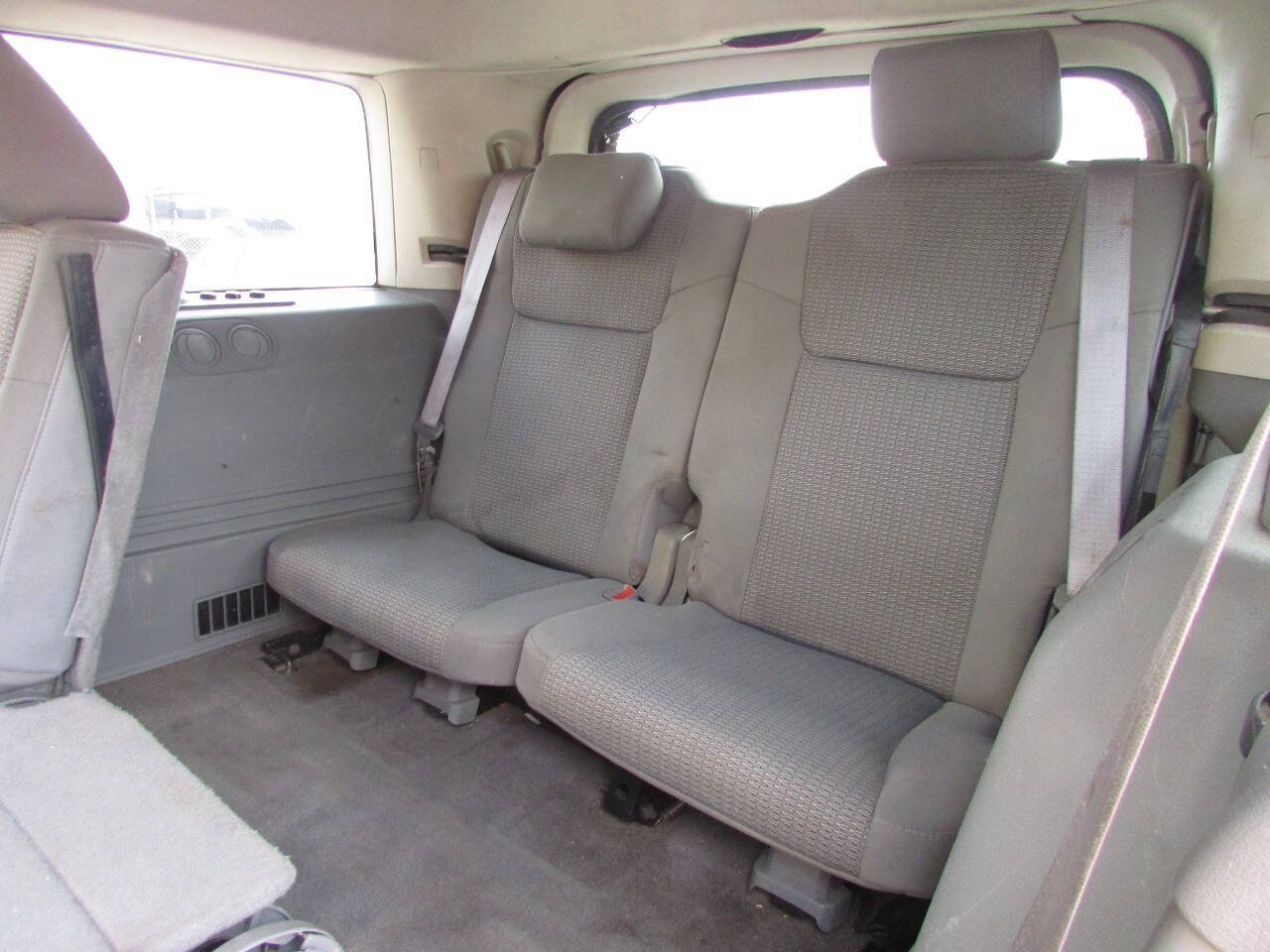 Used 2007 Jeep Commander Sport RWD image 27