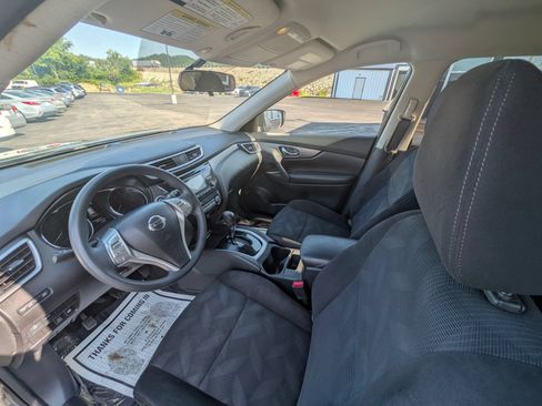 Used 2014 Nissan Rogue SV AWD/4WD image 12