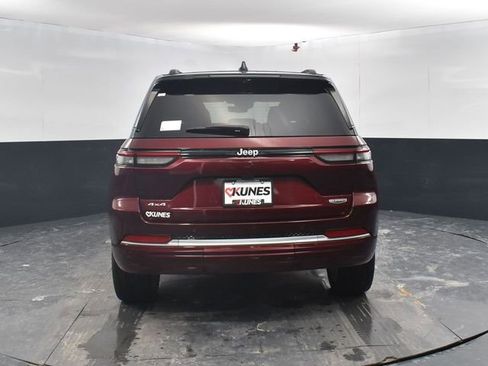 New 2026 Jeep Grand Cherokee Summit image 7