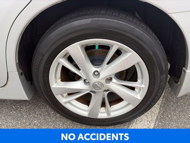 Used 2013 Nissan Altima 2.5 SV FWD image 12