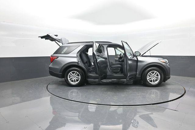 New 2026 Ford Explorer Active RWD image 38