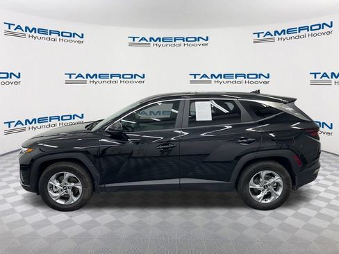 Used 2023 Hyundai Tucson SE FWD image 2