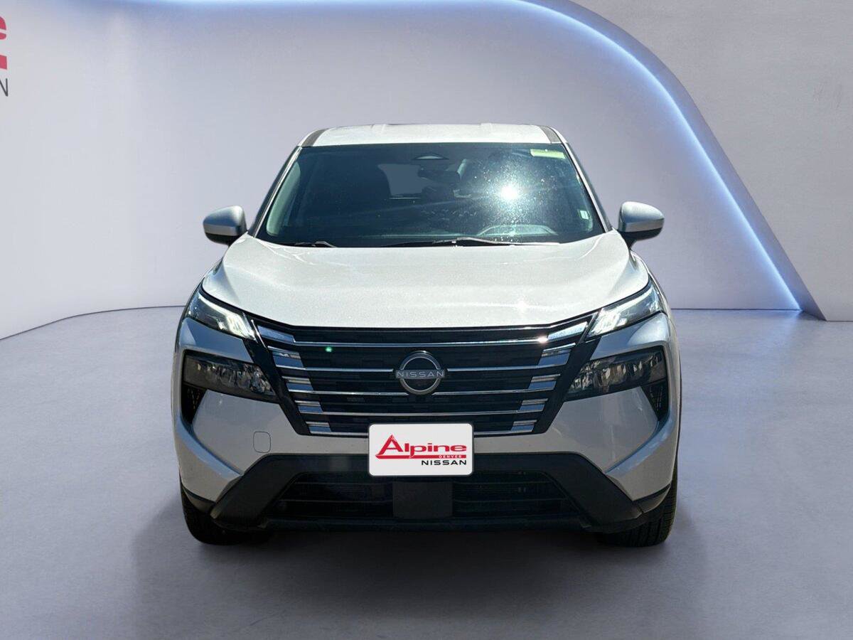 Used 2024 Nissan Rogue SV AWD/4WD image 8