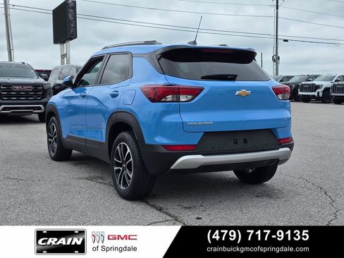 Used 2024 Chevrolet TrailBlazer LT w/ Driver Confidence Package FWD image 5