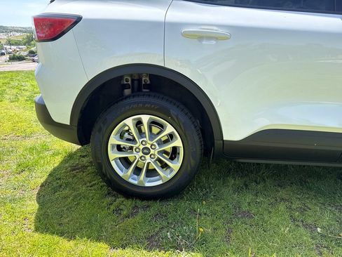 Certified 2022 Ford Escape SE w/ Convenience Package AWD/4WD image 32
