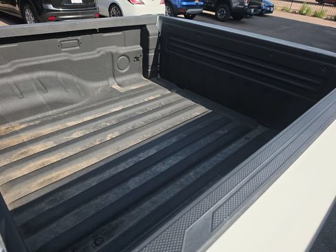 Used 2023 Nissan Frontier SV w/ Technology Package RWD image 21