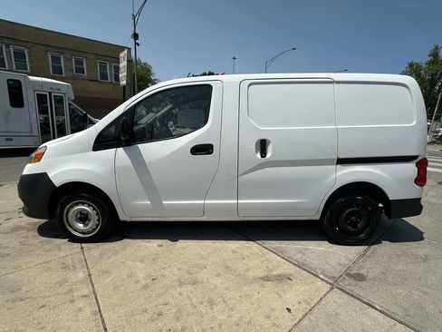 Used 2019 Nissan NV200 S image 8