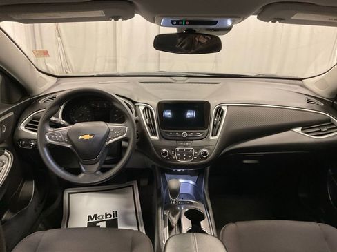 Used 2024 Chevrolet Malibu LT image 32