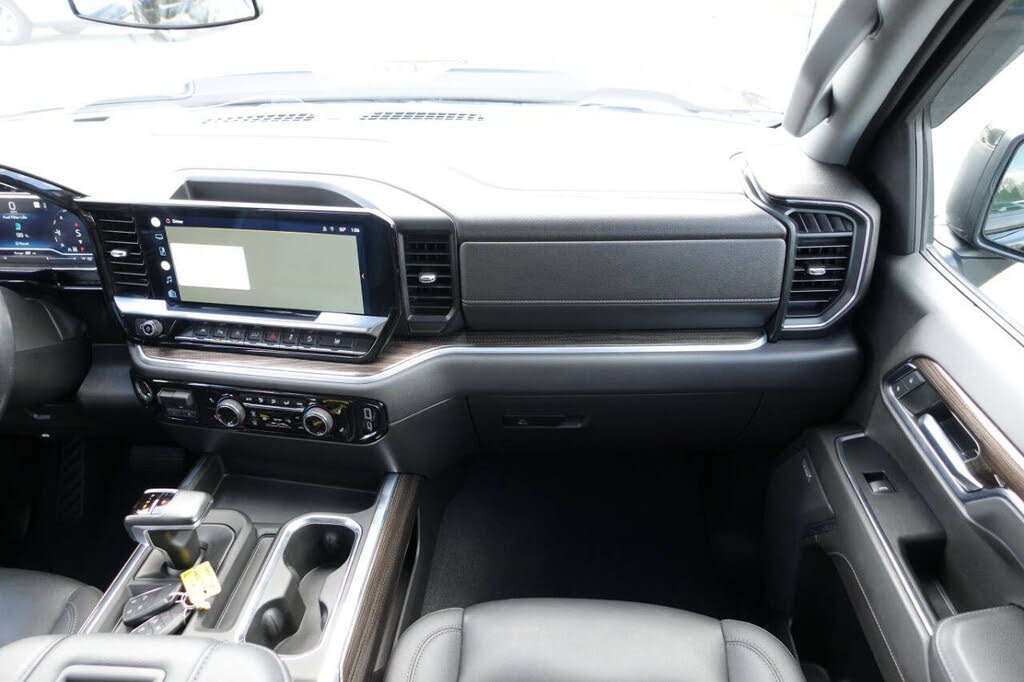Used 2022 Chevrolet Silverado 1500 LT Trail Boss w/ LT Trail Boss Premium Package AWD/4WD image 49