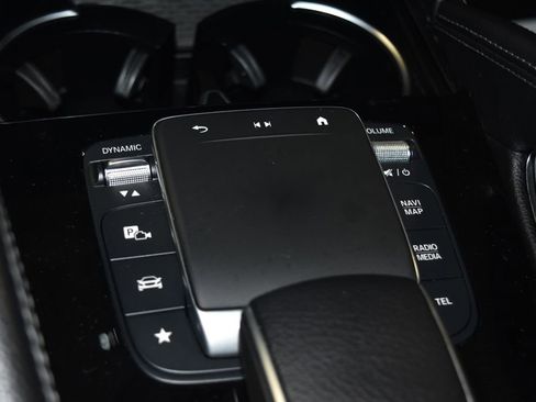 Used 2024 Mercedes-Benz GLE 450e 4MATIC image 18