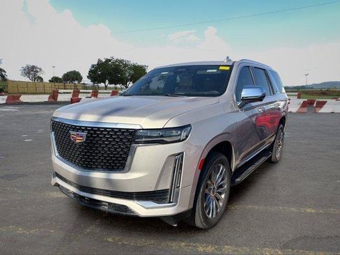 Used 2021 Cadillac Escalade Premium Luxury RWD image 5