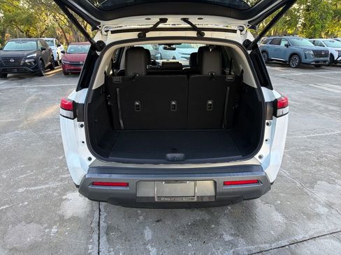 New 2026 Nissan Pathfinder SL FWD image 31