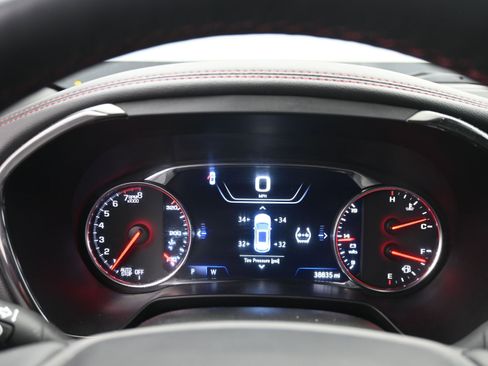 Used 2025 Chevrolet Blazer RS FWD image 21