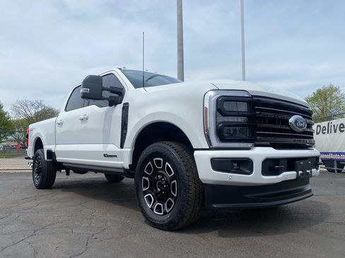 Used 2025 Ford F250 Platinum AWD/4WD image 37