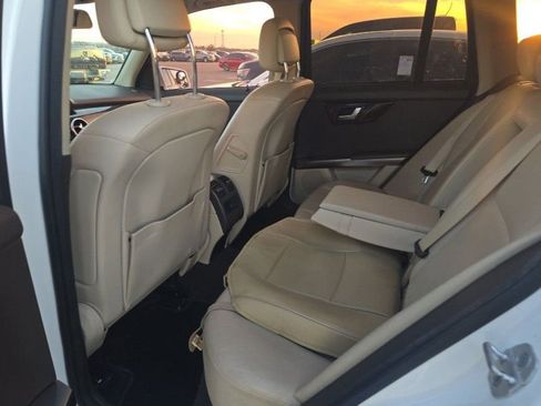 Used 2014 Mercedes-Benz GLK 350 2WD image 23