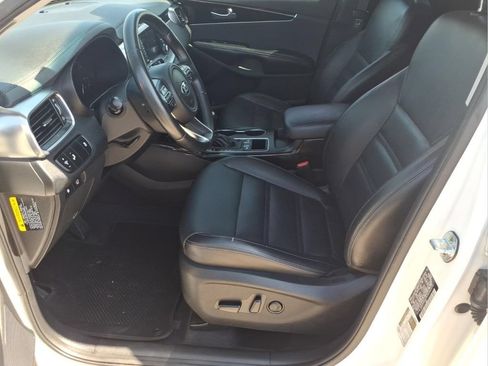Used 2018 Kia Sorento EX FWD image 12