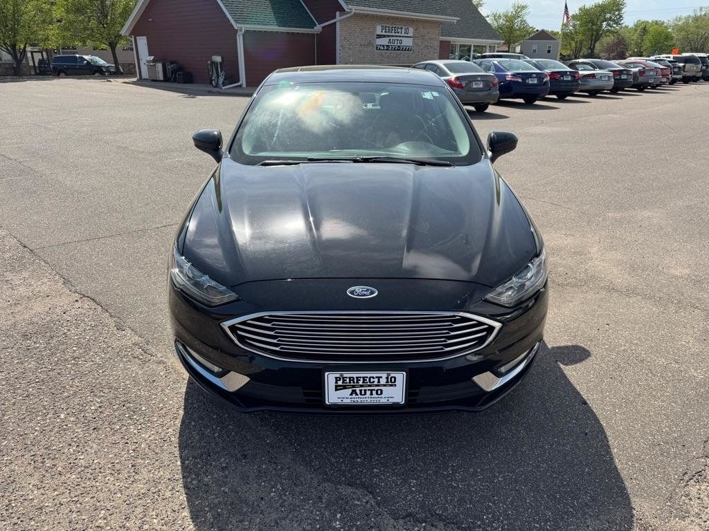 Used 2017 Ford Fusion SE w/ Equipment Group 601A FWD image 16