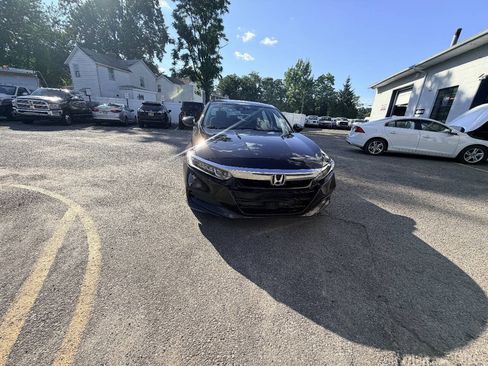 Used 2018 Honda Accord LX image 7