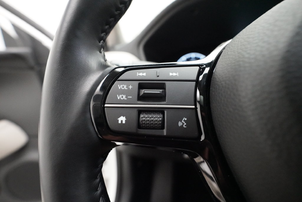 Used 2025 Honda HR-V EX-L image 17