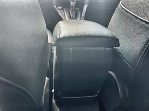 Used 2017 Ford Focus Titanium image 19