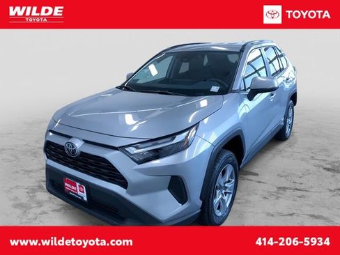 Certified 2025 Toyota RAV4 XLE AWD/4WD image 1