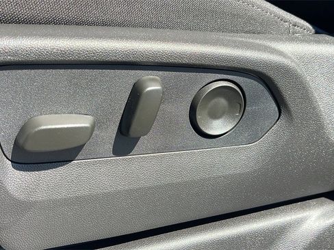 New 2026 GMC Sierra 1500 Elevation image 11