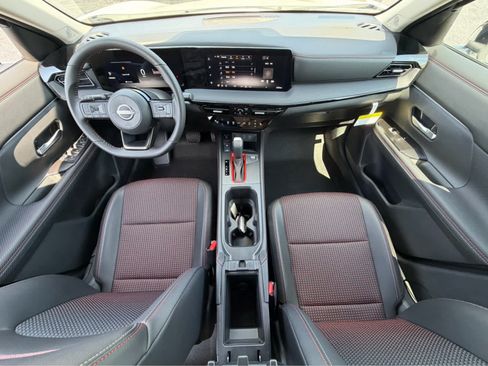 Used 2026 Nissan Kicks SR w/ Cold Weather Package AWD/4WD image 17