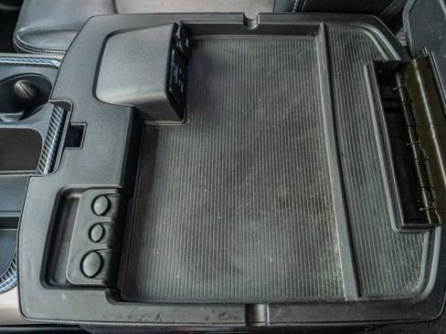 Used 2016 RAM 1500 Laramie w/ Convenience Group image 33