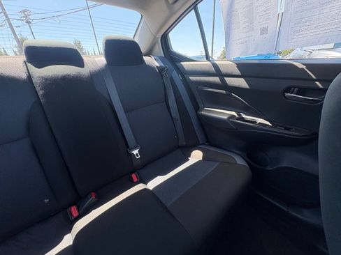 Used 2025 Nissan Versa SV FWD image 35