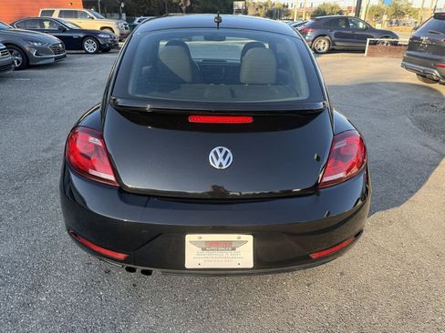 Used 2017 Volkswagen Beetle 1.8T S image 6