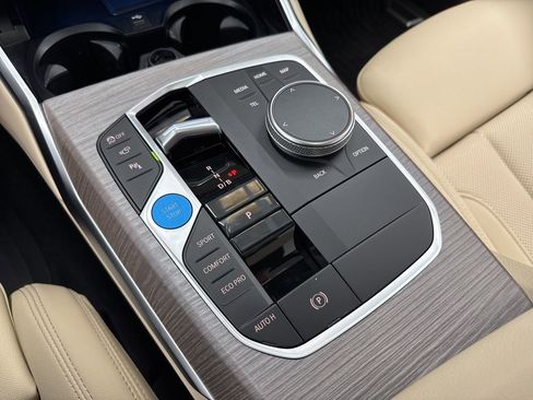 New 2025 BMW i4 xDrive40i image 33