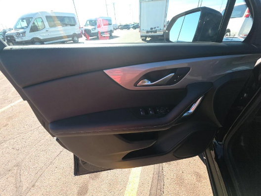 Used 2025 Chevrolet Blazer LT AWD/4WD image 9