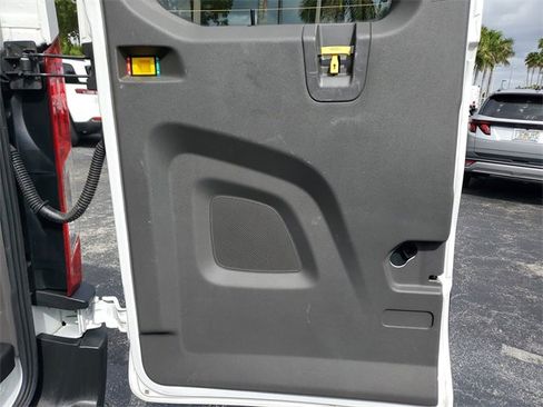 Used 2023 Ford Transit 350 XLT image 10