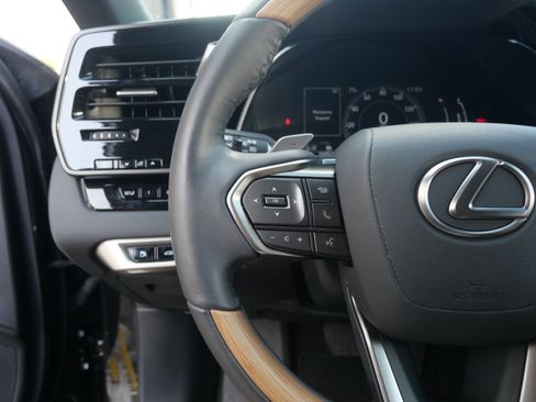 Used 2024 Lexus RX 350 Premium image 12