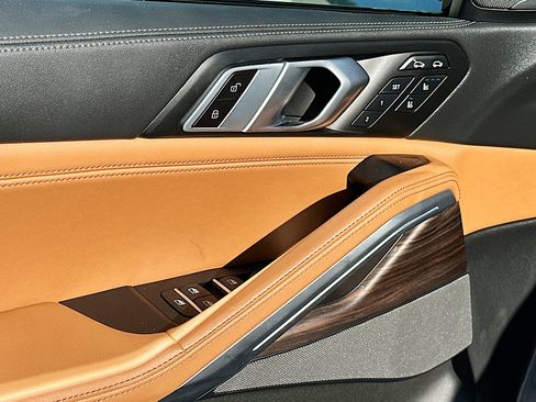 Certified 2024 BMW X6 xDrive40i w/ Executive Package image 18