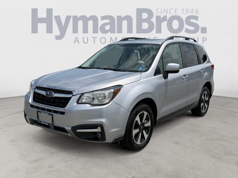 Used 2018 Subaru Forester 2.5i Premium AWD/4WD image 8
