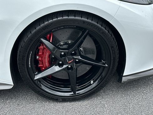 Used 2025 Chevrolet Corvette E-Ray image 17