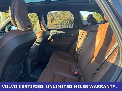Certified 2024 Volvo XC60 T8 Ultimate w/ Protection Package Premier image 18