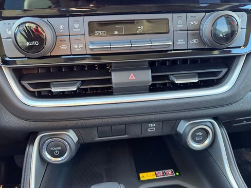 Certified 2024 Toyota Grand Highlander AWD Hybrid image 20