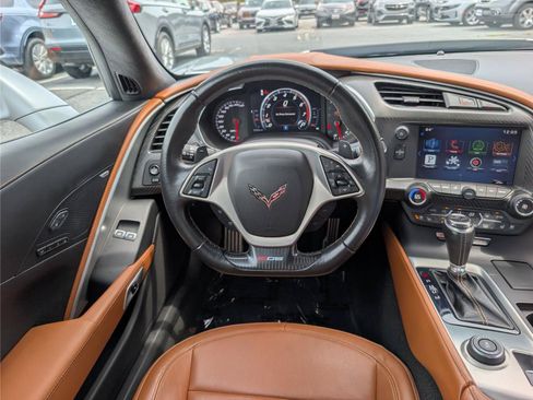 Used 2015 Chevrolet Corvette Z06 w/ 3LZ Preferred Equipment Group RWD image 14
