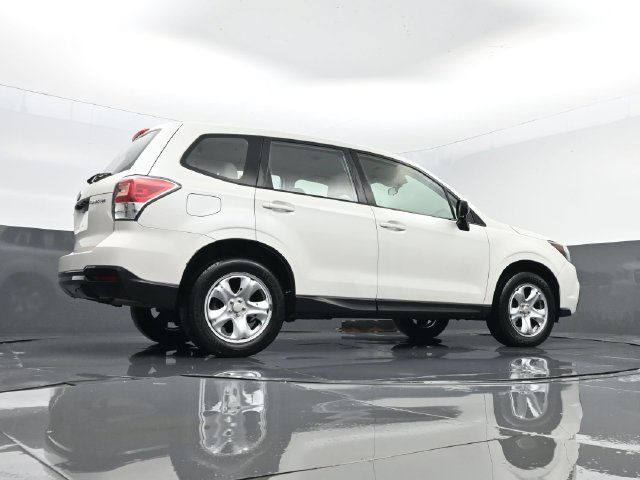 Used 2018 Subaru Forester 2.5i AWD/4WD image 23