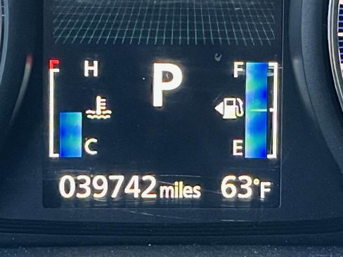 Used 2015 Mitsubishi Outlander SE image 14