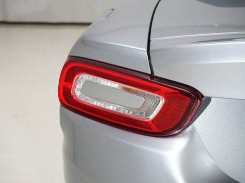 Used 2017 FIAT 124 Spider Abarth image 23