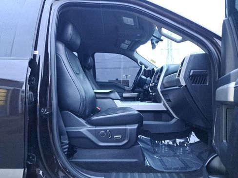 Used 2018 Ford F250 Lariat w/ Lariat Value Package image 17