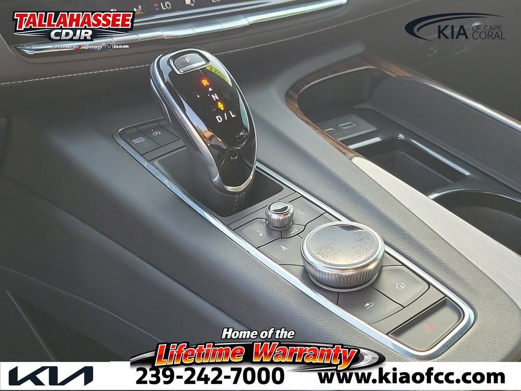 Used 2021 Cadillac Escalade Luxury RWD image 35