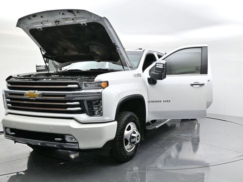 Used 2021 Chevrolet Silverado 3500 High Country image 56