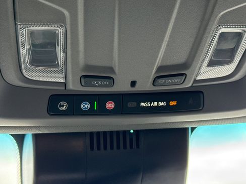 Used 2025 GMC Sierra 1500 SLT image 23