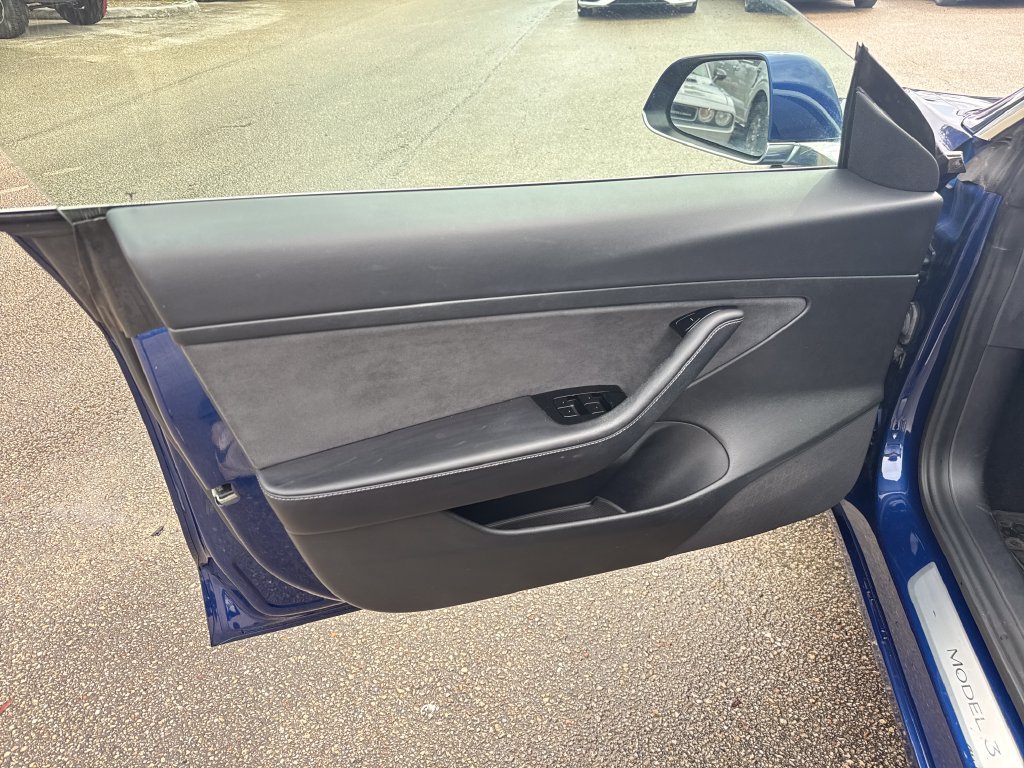 Used 2020 Tesla Model 3 Standard Range Plus RWD image 13