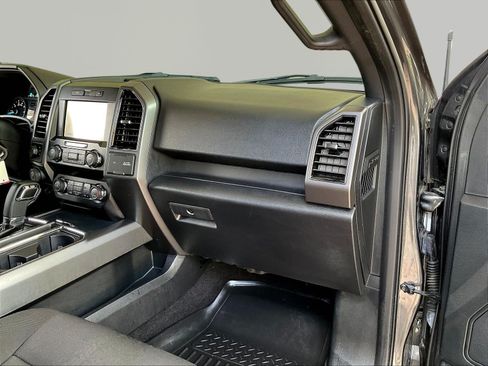 Used 2019 Ford F150 XLT w/ Equipment Group 302A Luxury AWD/4WD image 26