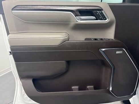 Certified 2023 Chevrolet Silverado 1500 LTZ w/ Technology Package image 23